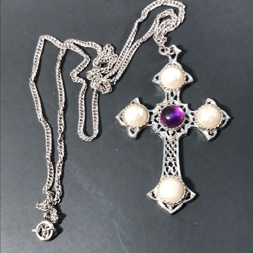 Sarah Coventry silver tone cross with purple and pearl accents